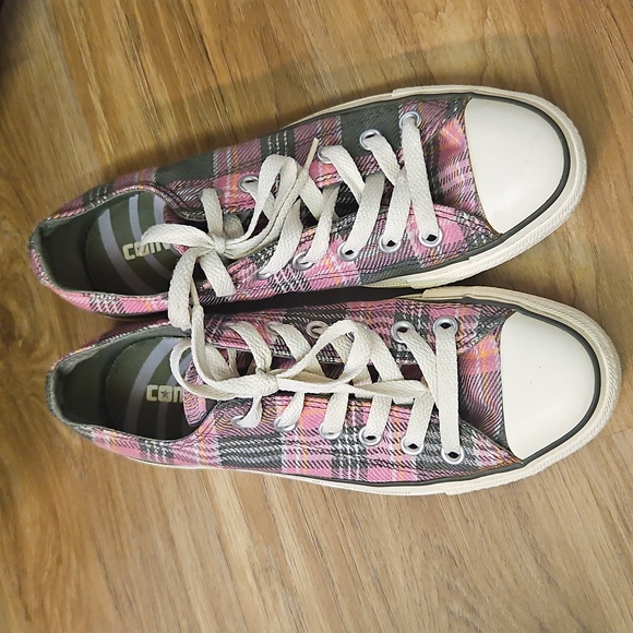 Converse Pink & Gray Plaid Low "Chucks" Size M5/W7 - Picture 2 of 7